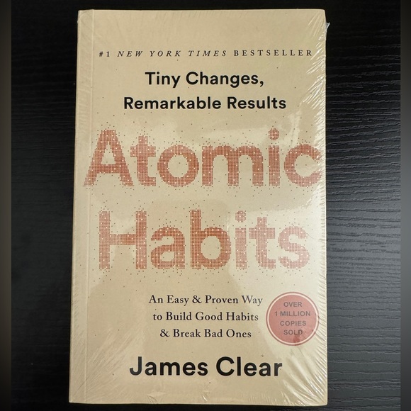 Book: Atomic Habits Brand new Never opened out of wrap - Picture 2 of 2